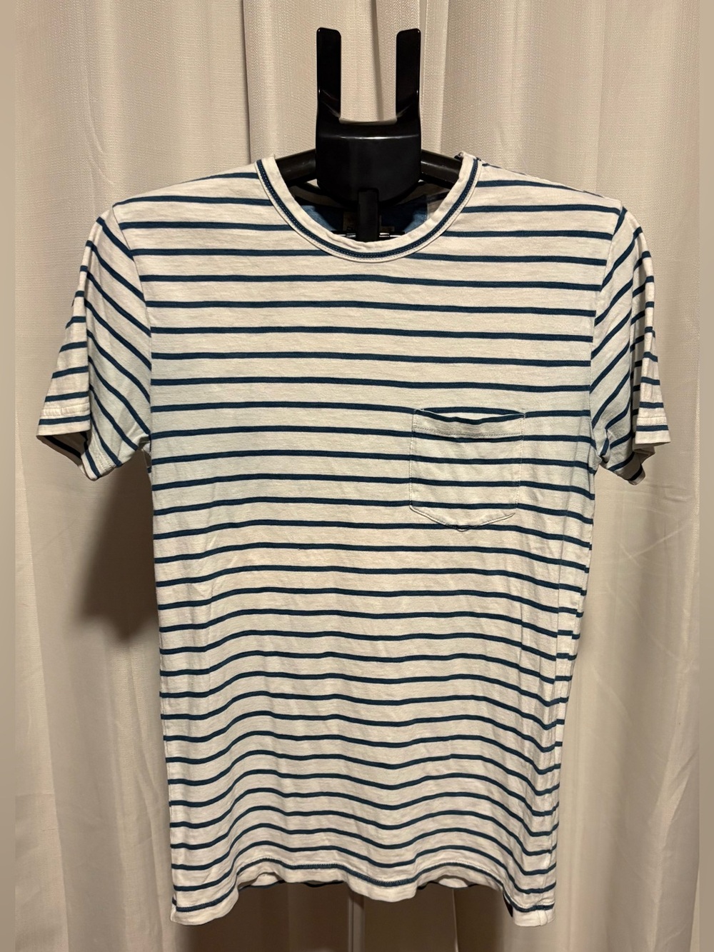 Faherty White and Navy Blue Striped Short Sleeve Pocket Tee